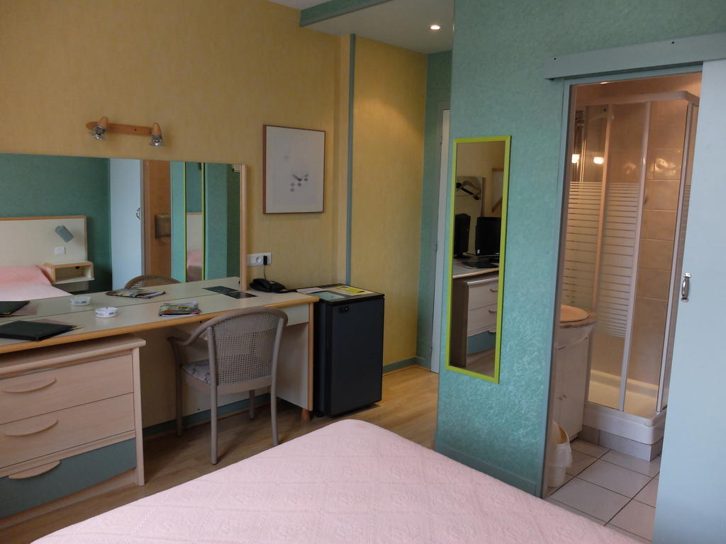 Les Messageries Hotel Saint-Flour  Phòng bức ảnh