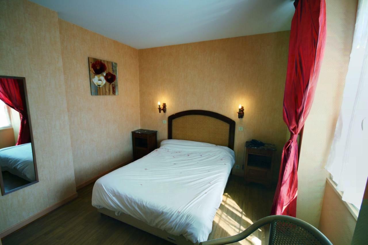 Les Messageries Hotel Saint-Flour  Phòng bức ảnh