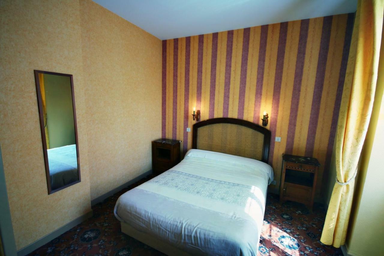 Les Messageries Hotel Saint-Flour  Phòng bức ảnh